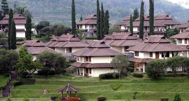 Puteri Gunung Hotel Lembang Ngoại thất bức ảnh