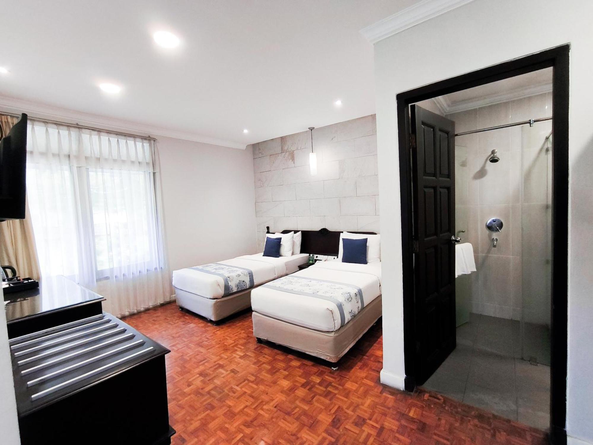 Puteri Gunung Hotel Lembang Ngoại thất bức ảnh
