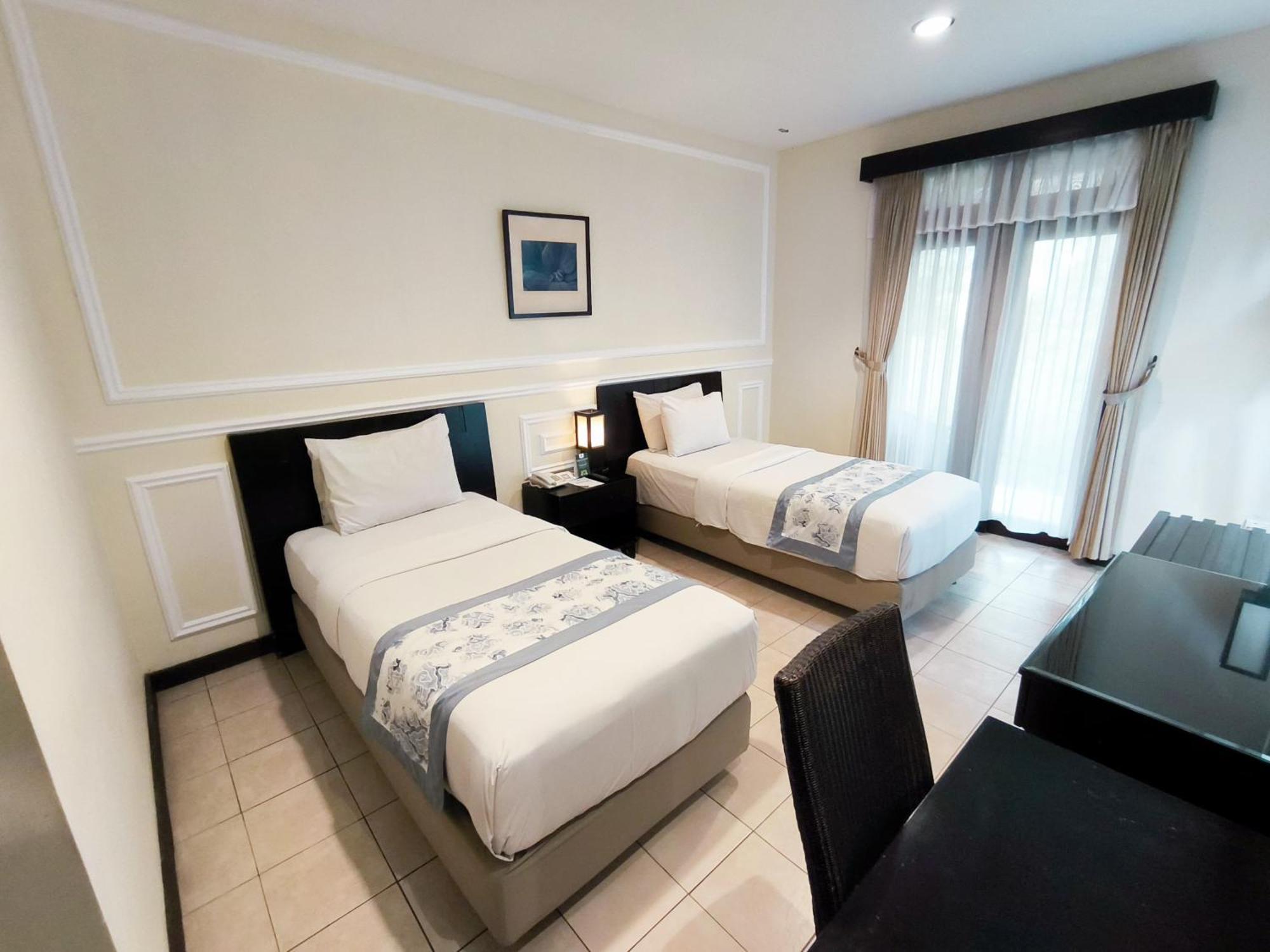 Puteri Gunung Hotel Lembang Ngoại thất bức ảnh