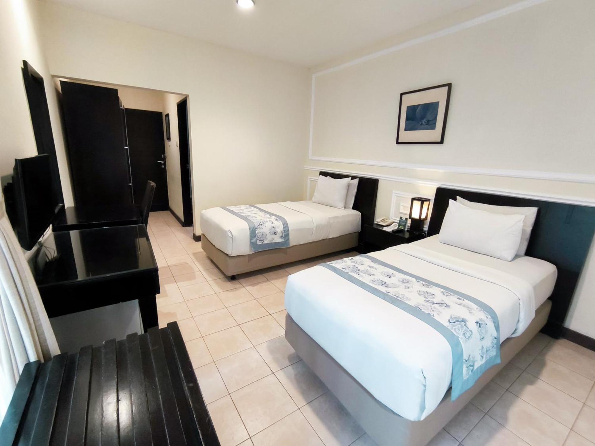 Puteri Gunung Hotel Lembang Ngoại thất bức ảnh