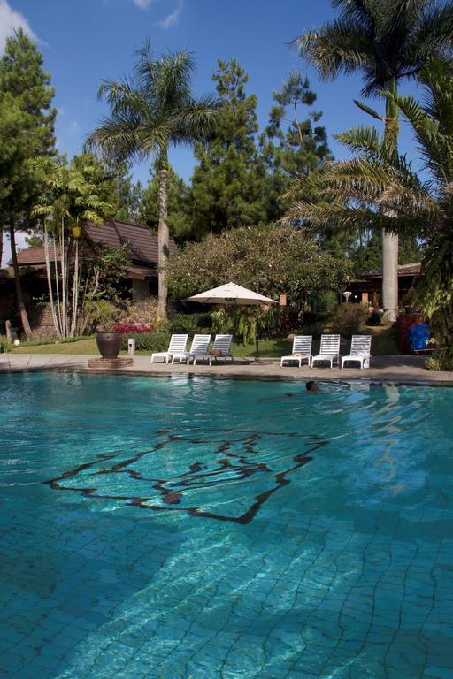 Puteri Gunung Hotel Lembang Ngoại thất bức ảnh