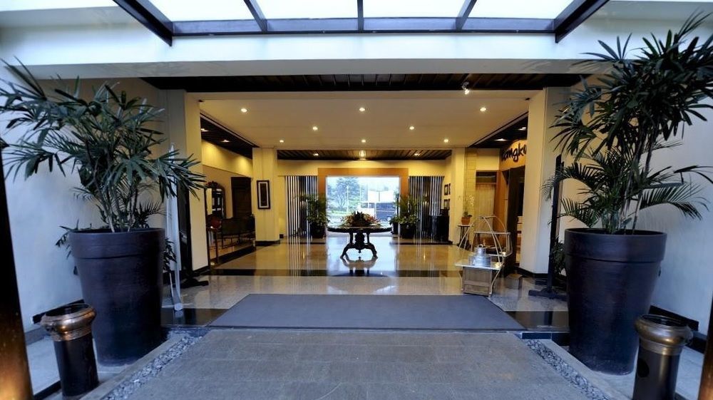 Puteri Gunung Hotel Lembang Ngoại thất bức ảnh