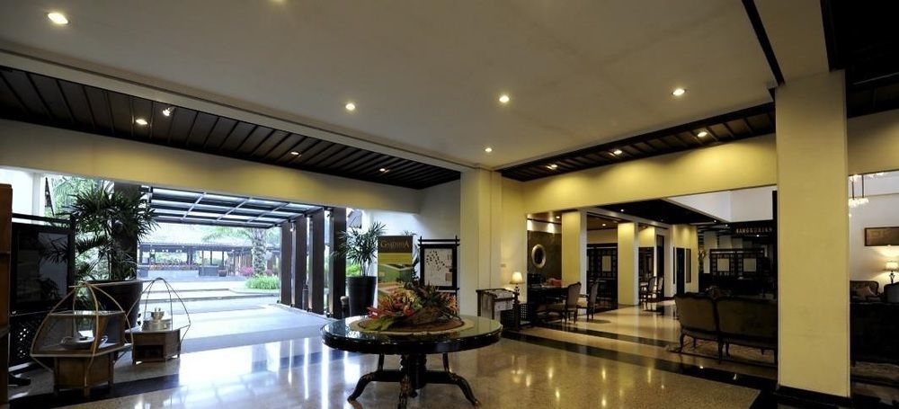 Puteri Gunung Hotel Lembang Ngoại thất bức ảnh