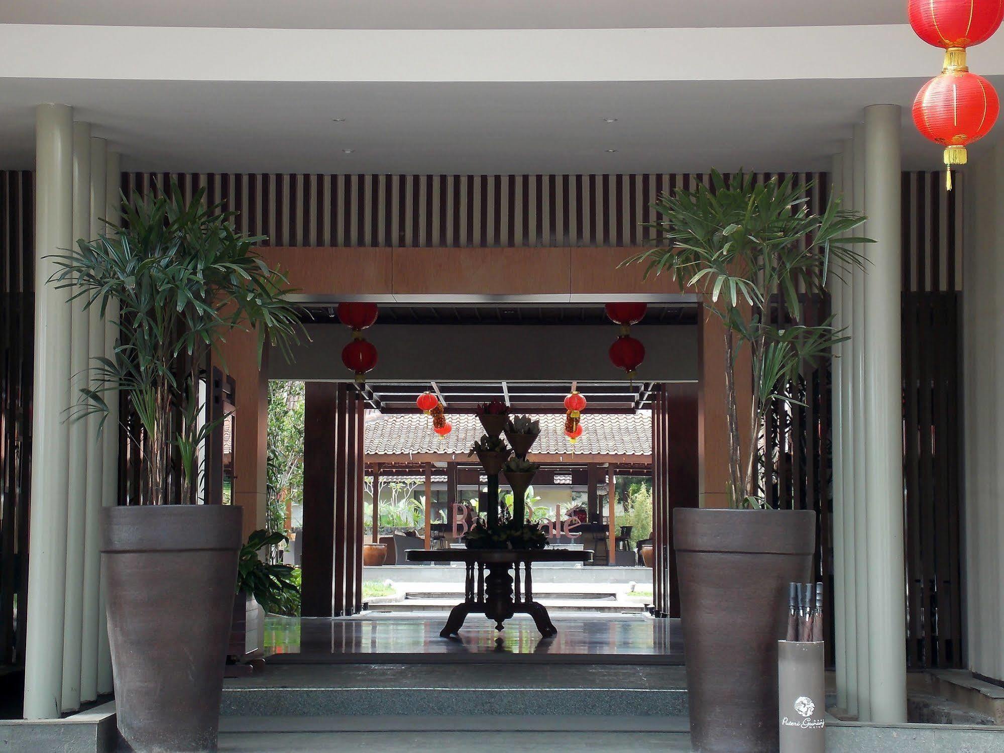 Puteri Gunung Hotel Lembang Ngoại thất bức ảnh