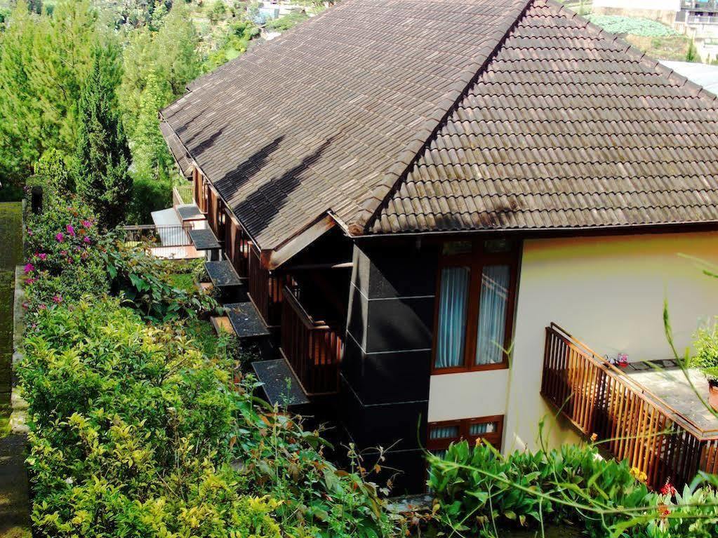 Puteri Gunung Hotel Lembang Ngoại thất bức ảnh
