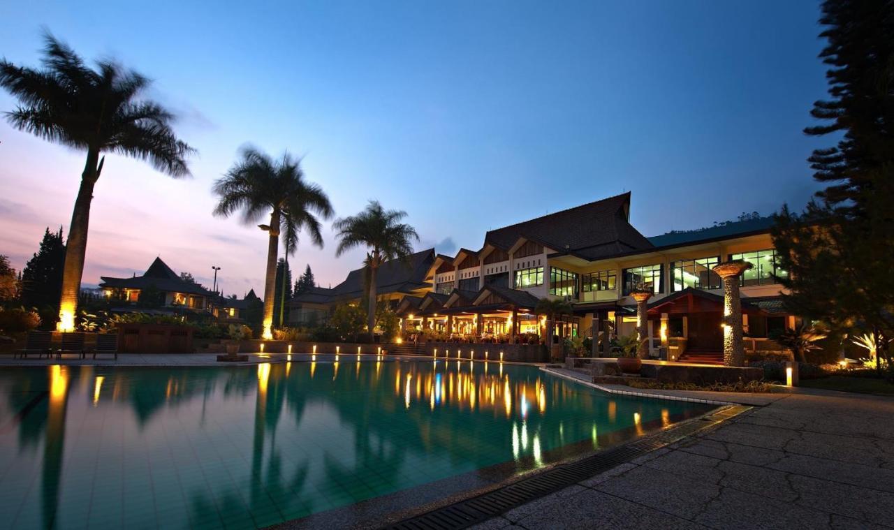 Puteri Gunung Hotel Lembang Ngoại thất bức ảnh